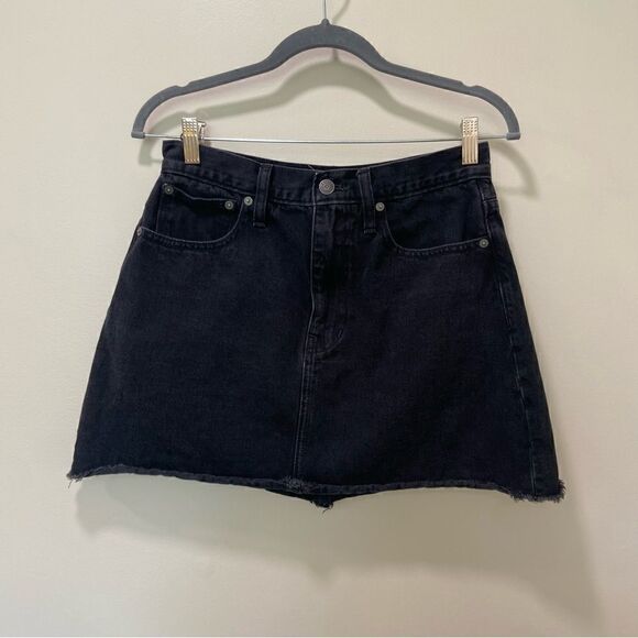 Madewell Dresses & Skirts - Madewell Black Denim Mini Skirt sz 27 (4)